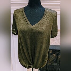 Bobeau Olive V-Neck Short Sleeve Top